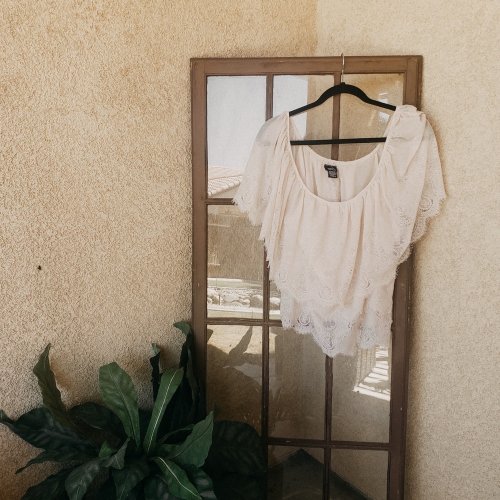 Cream Lace Off the Shoulder